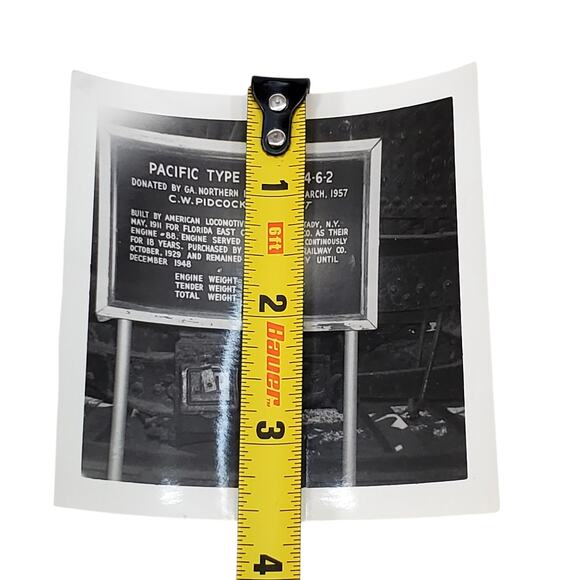 Vtg Monochrome Photography Train Sign Pacific Type Engine 462 Found Snapshot - Picture 2 of 4
